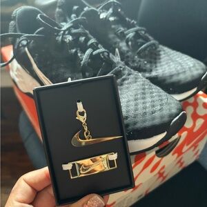 Women’s Nike Sneaker